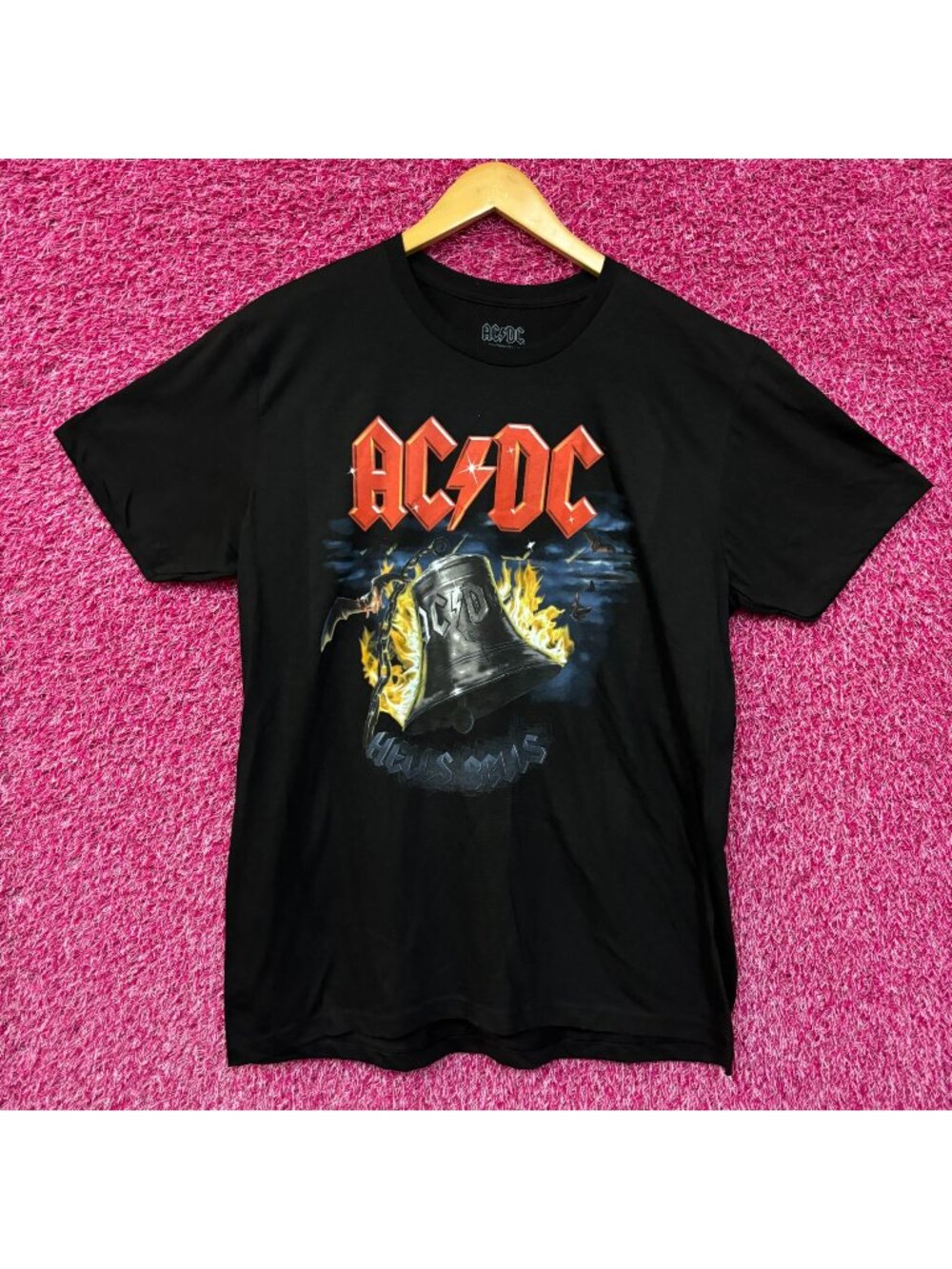 AC/DC Hells Bells rock Tshirt size large